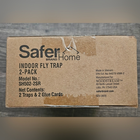 Safer Home Indoor Plug-in Fly Trap 2 Pack  - SH502 SEALED BOX - Picture 4 of 5